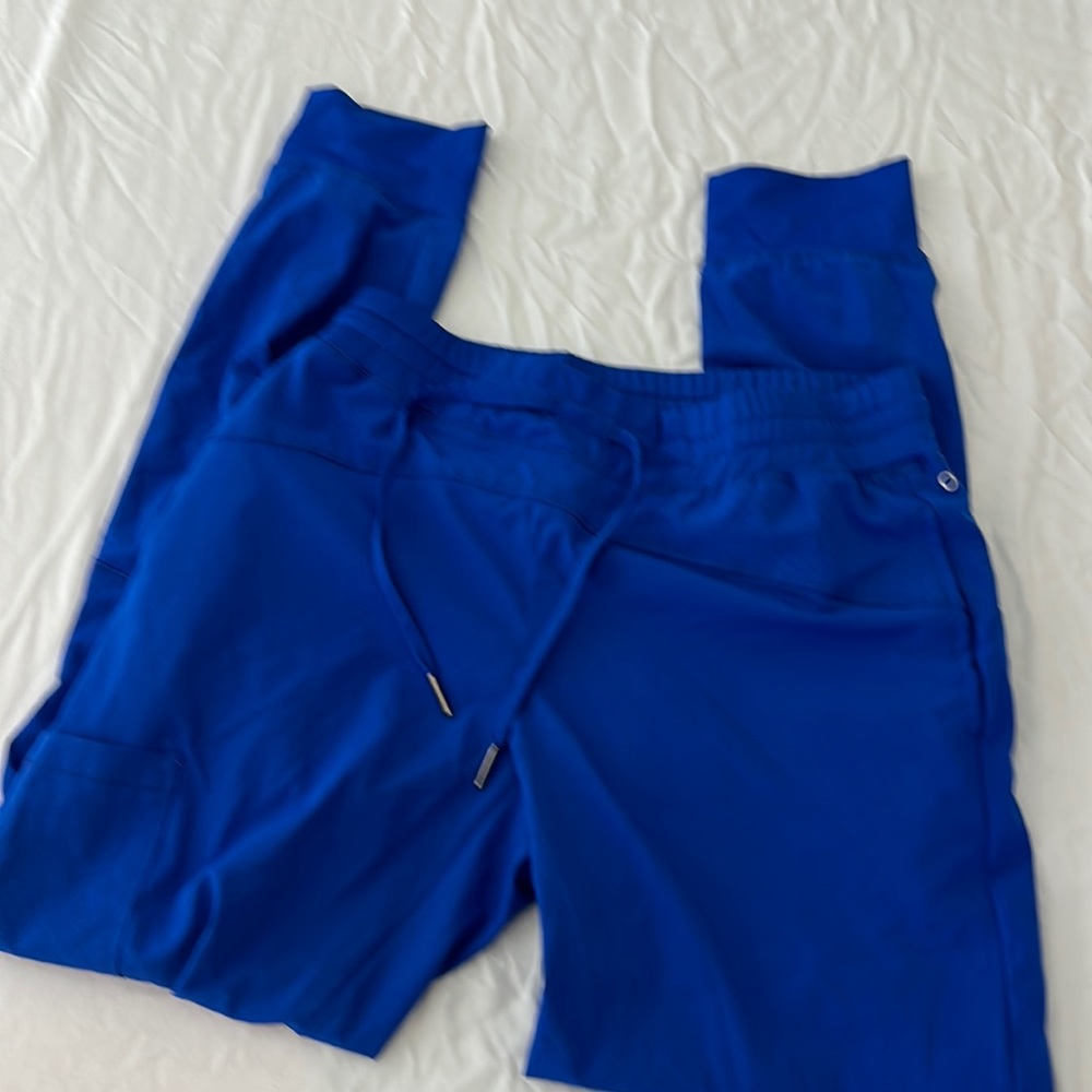 Barco one wellness scrubs blue